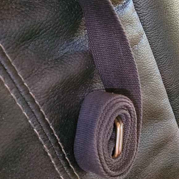 Belt - Picture 3 of 4